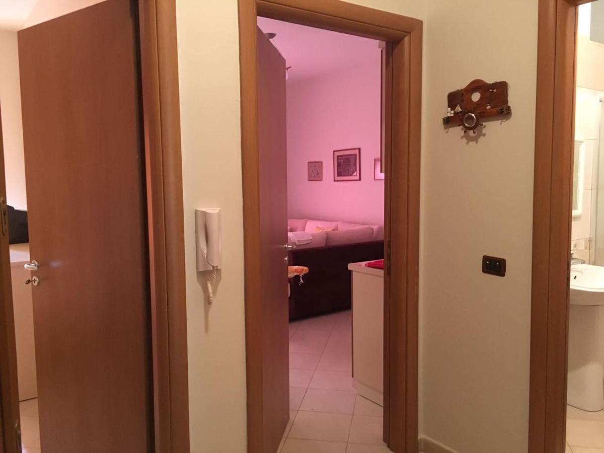 Seanfinity Apartments Vlorë Esterno foto