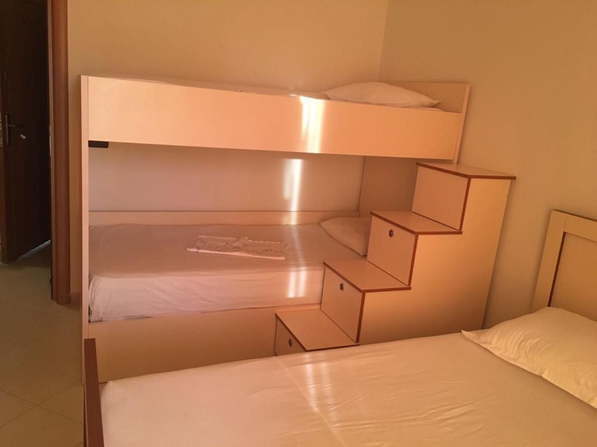 Seanfinity Apartments Vlorë Esterno foto
